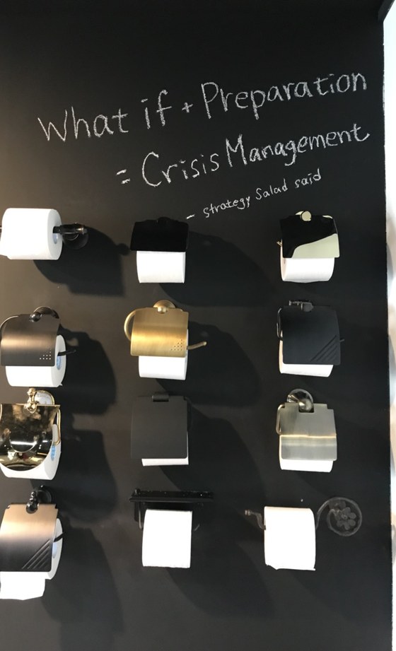 스트래티지샐러드 사무공간 - What if + Preparation = Crisis Management